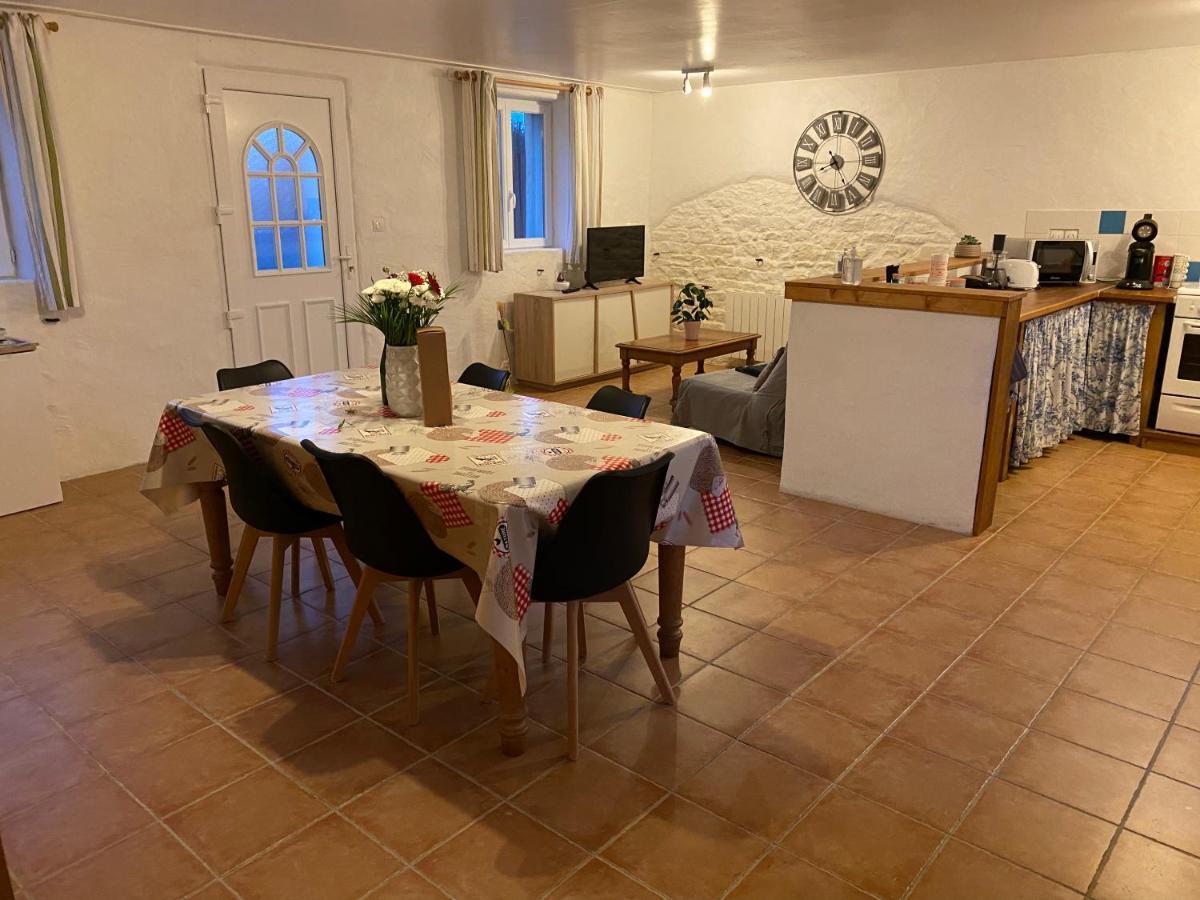 Gîte du Bois Pennier, au calme , à 15 km des plages du Débarquement Picauville Extérieur photo
